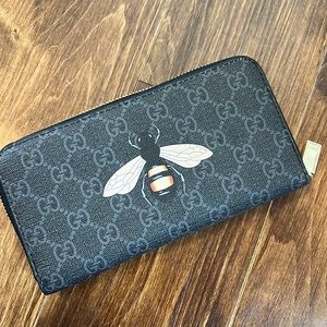 Gucci style brand new wallet